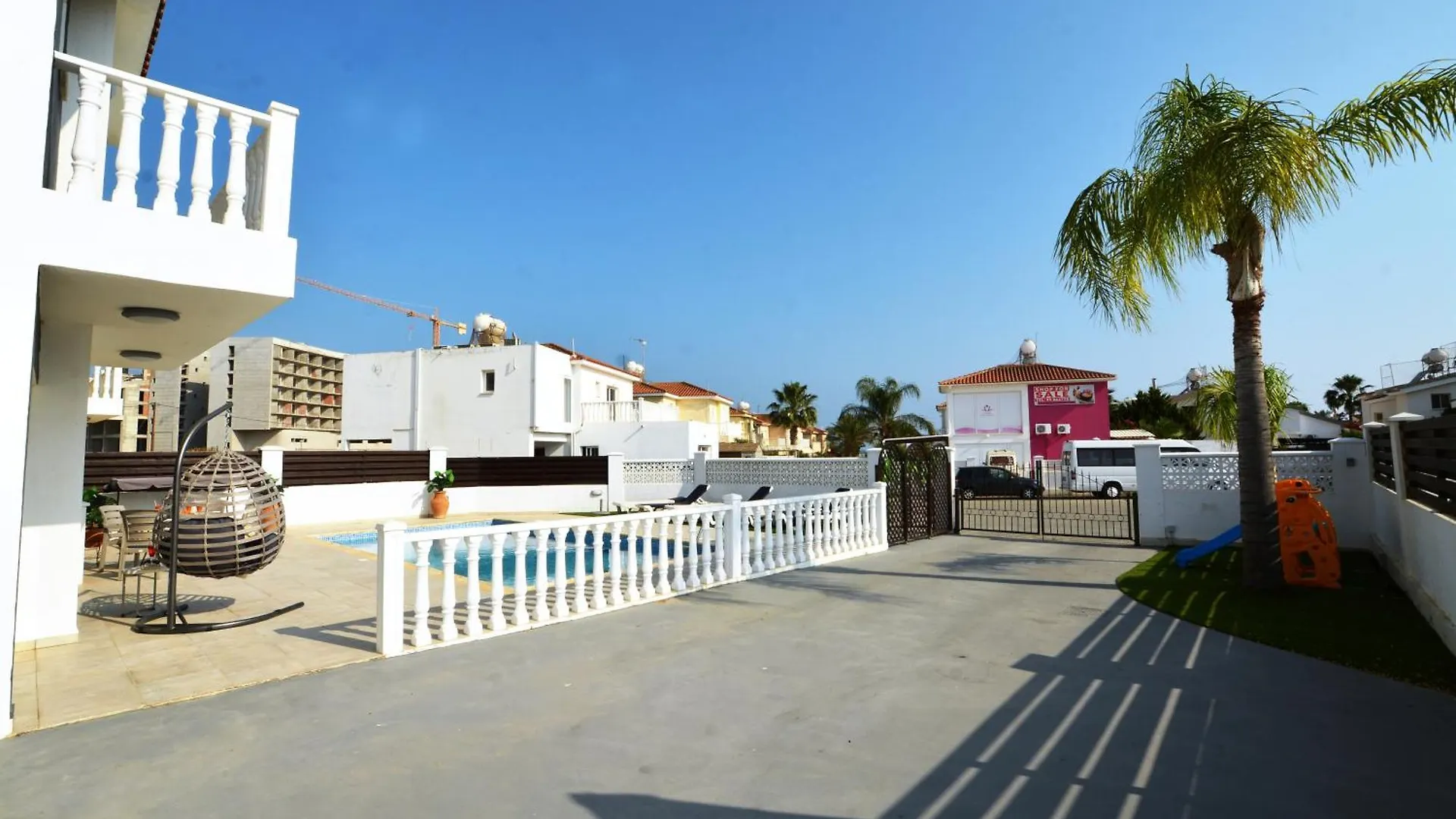Villa Thetida Aya Napa Kıbrıs